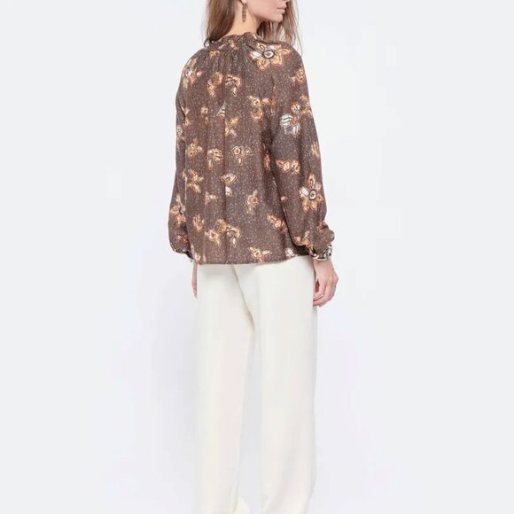 XiRENA NWT Silk Cotton 'Blair' Batik Floral Marigold Print Blouse Top  M - Picture 4 of 14